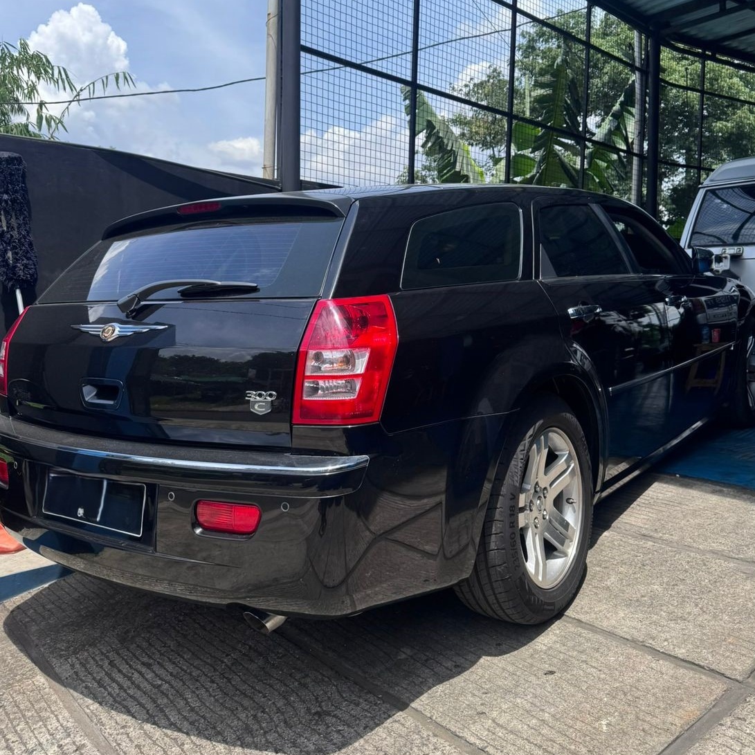 Chrysler 300c Touring Estate Station Wagon LE 5.7L 5700cc - LE 5.7L 5700cc (2005-2010)