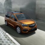Service %Customfield(Mobil)% Di Lokasi Anda