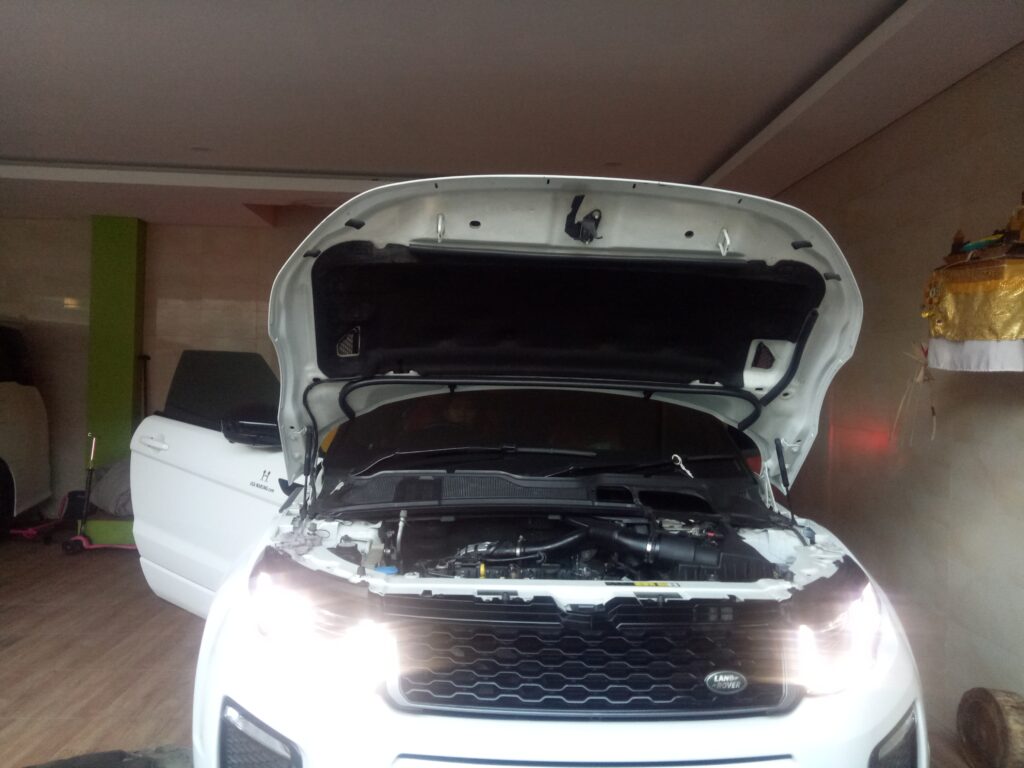 Service Land Rover Evoque Indikator Check Engine Menyala