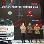 Service %Customfield(Mobil)% Di Lokasi Anda