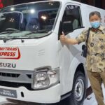 Service %Customfield(Mobil)% Di Lokasi Anda